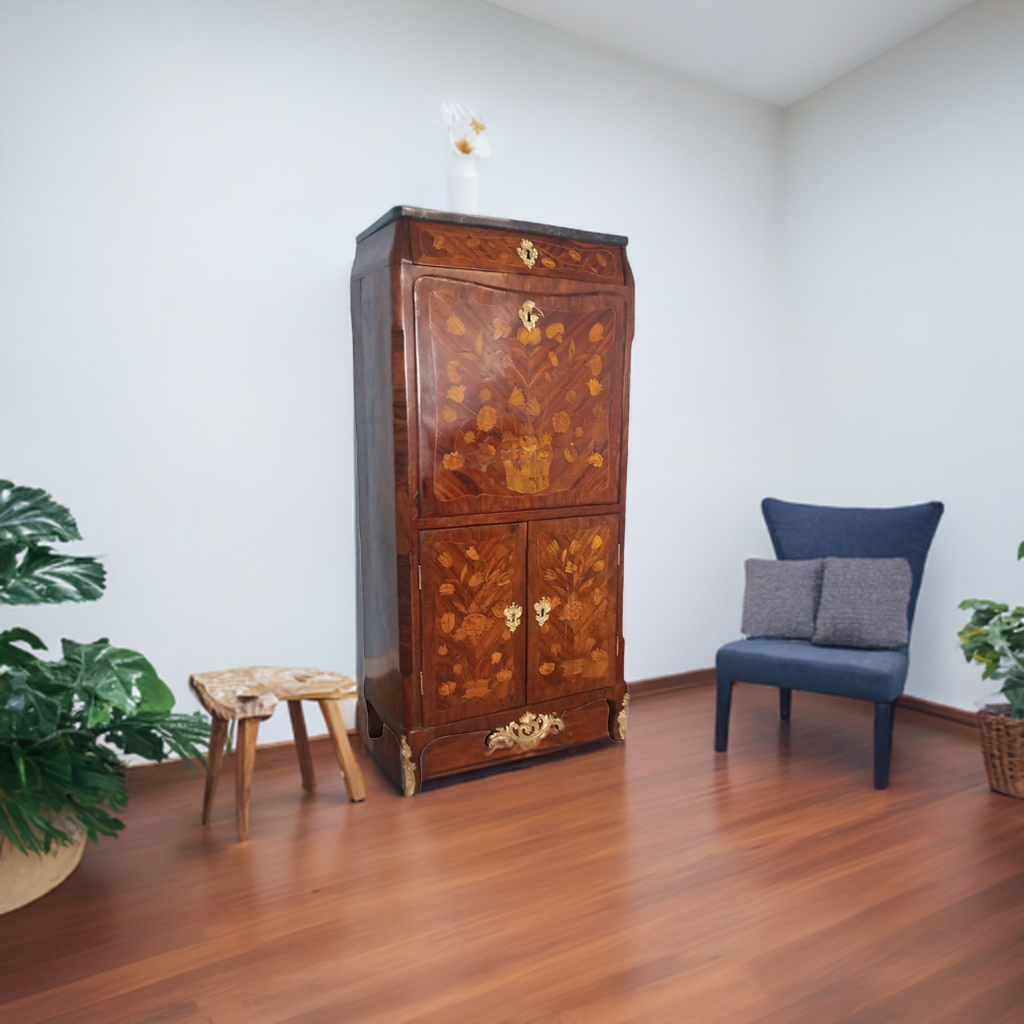 Cassettiera secrétaire Luigi XVI in legno e marmo, stile ornato Luigi XVI