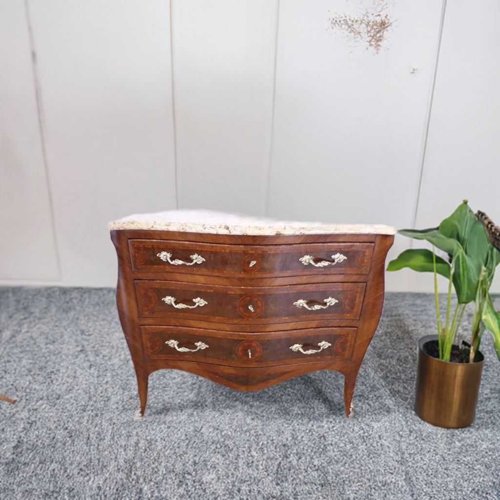 Antico comò 3 cassetti in stile Luigi XV con bois de rose e marmo restaurato