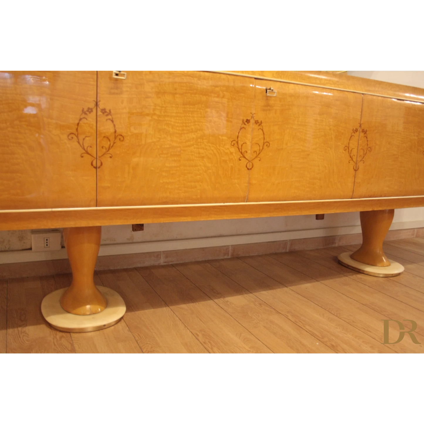 Credenza mid-century moderna vittorio dassi in legno ornato, dario raia antiquariato