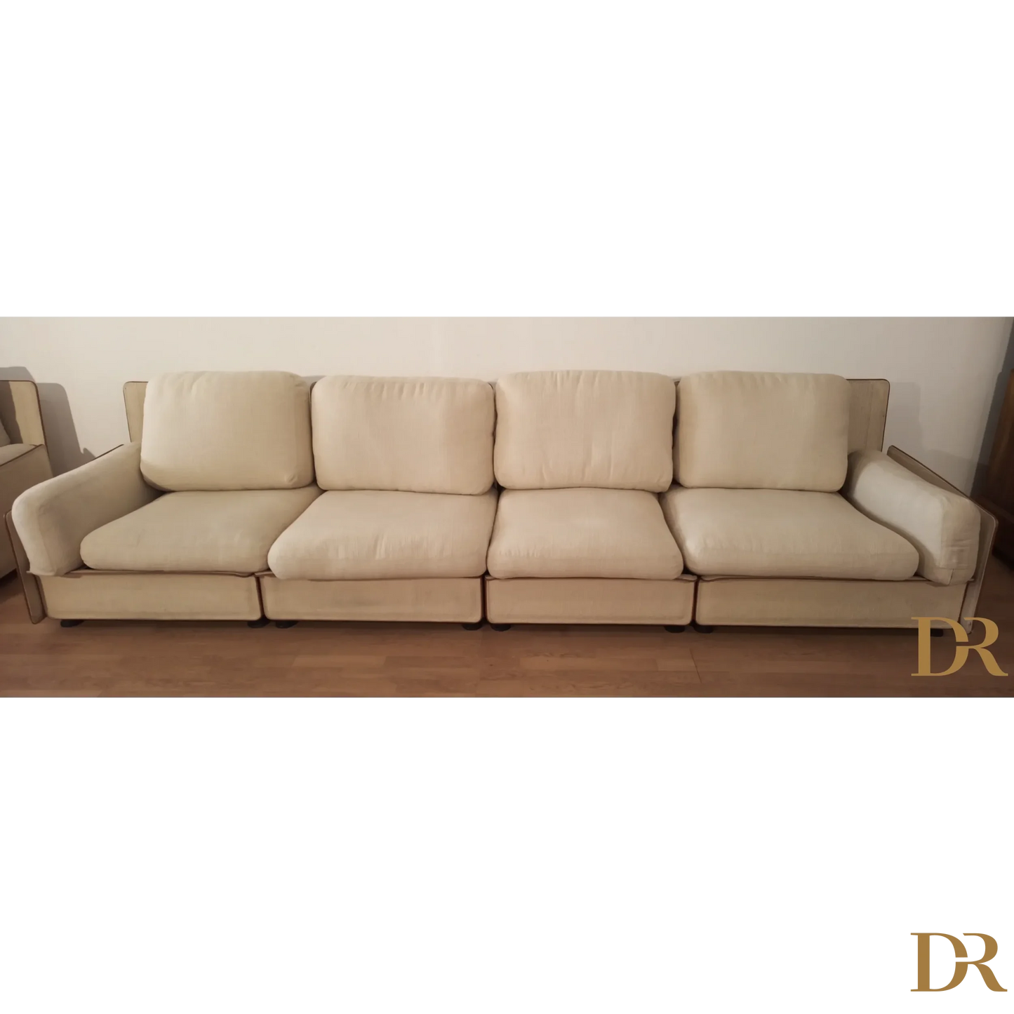 Divano modulare di Riccardo Arbizzoni con tessuto beige e cuscini, modello Redifiori Set