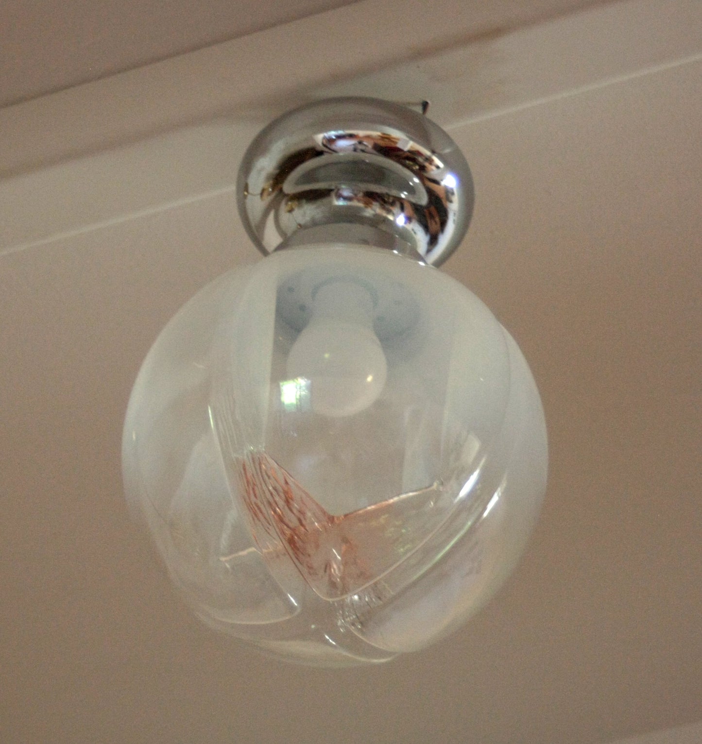 Lampada da soffitto cromata con vetro soffiato, stile Italia anni 60