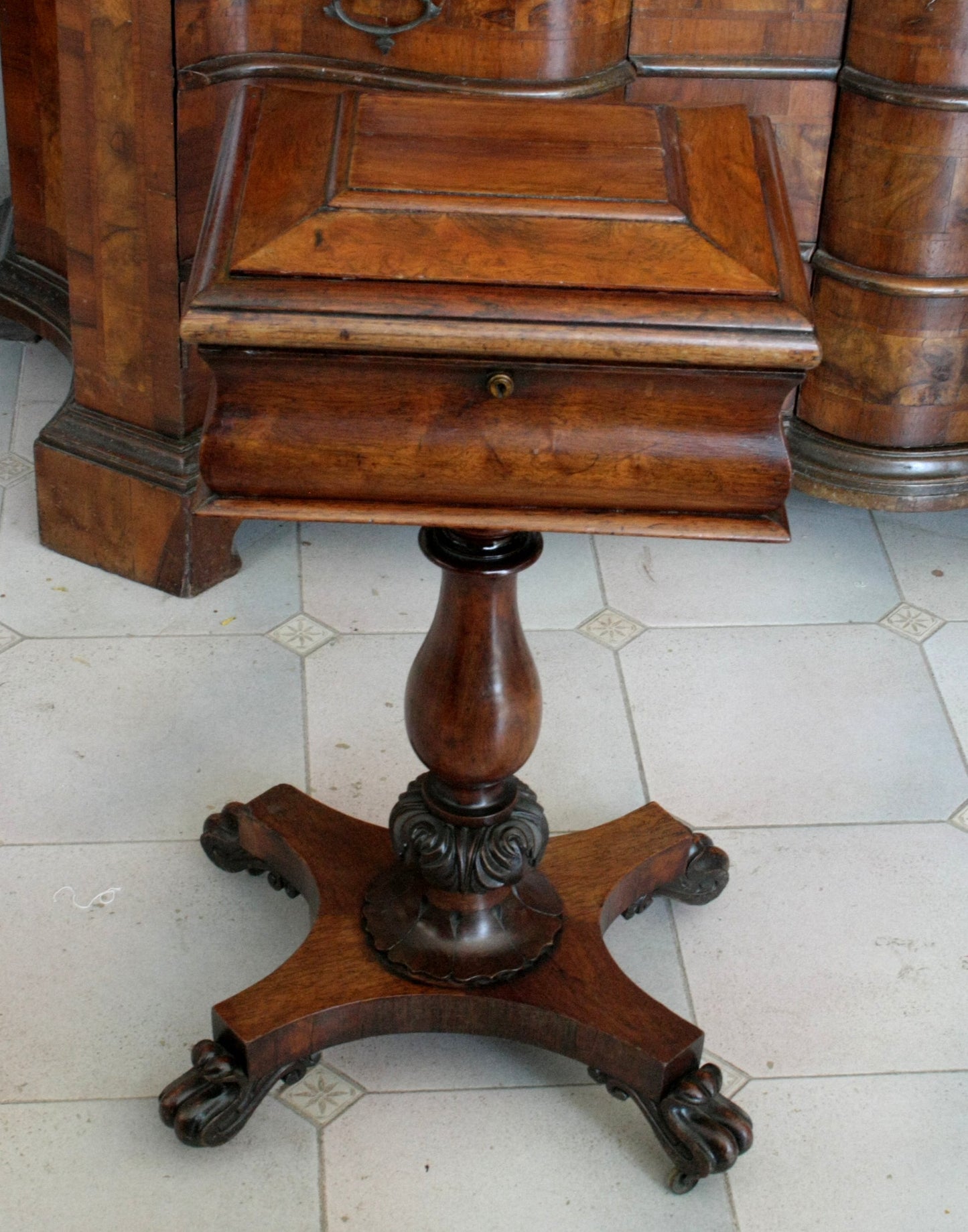 Antica scatola da cucito o scrittura in legno del XIX secolo Gran Bretagna casa