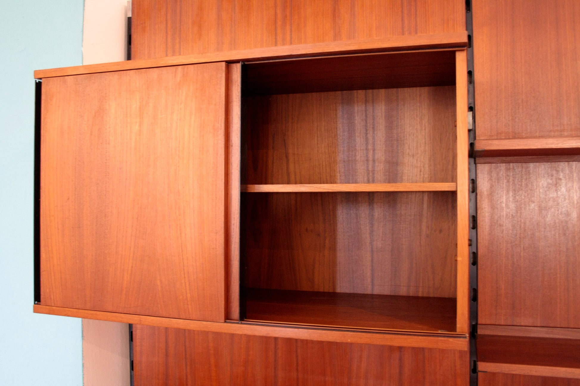 Scaffale modulare Urio di Luisa Parisi, libreria parete modulare Urio anni 60
