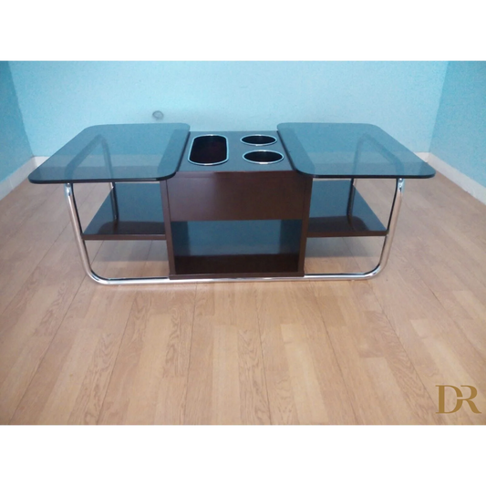 Tavolino bar vintage in metallo cromato splendido con superfici in vetro e porta tazze