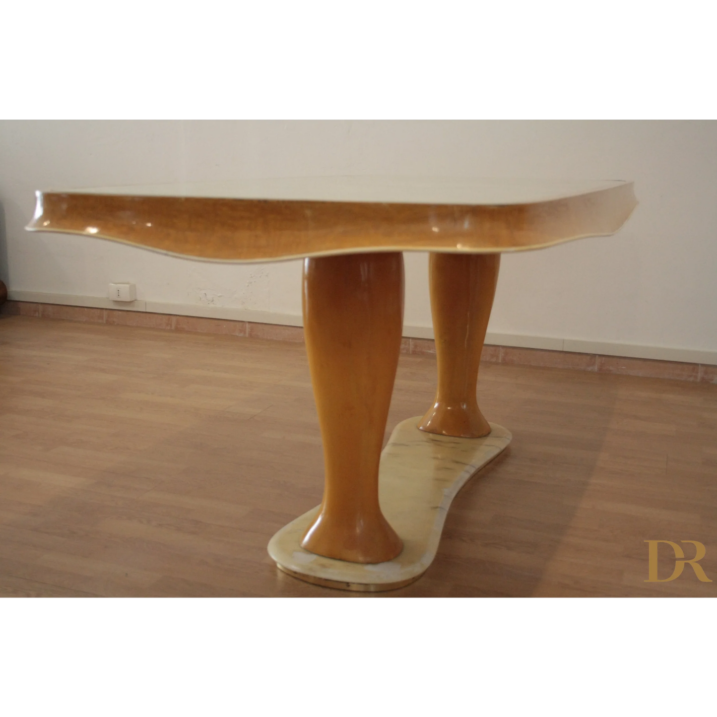Tavolo da pranzo Mid-Century Moderno di Vittorio Dassi con gambe a figura di supporto