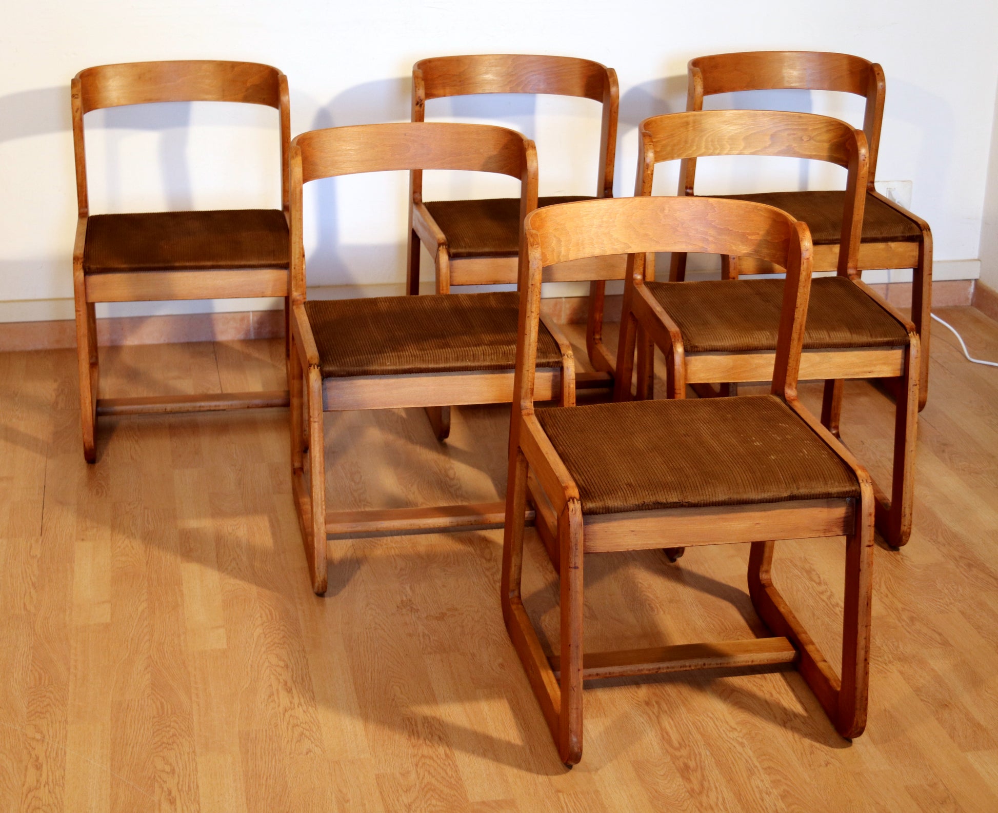 Set di 6 sedie Willy Rizzo per Mario Sabot, velluto marrone, anni '70