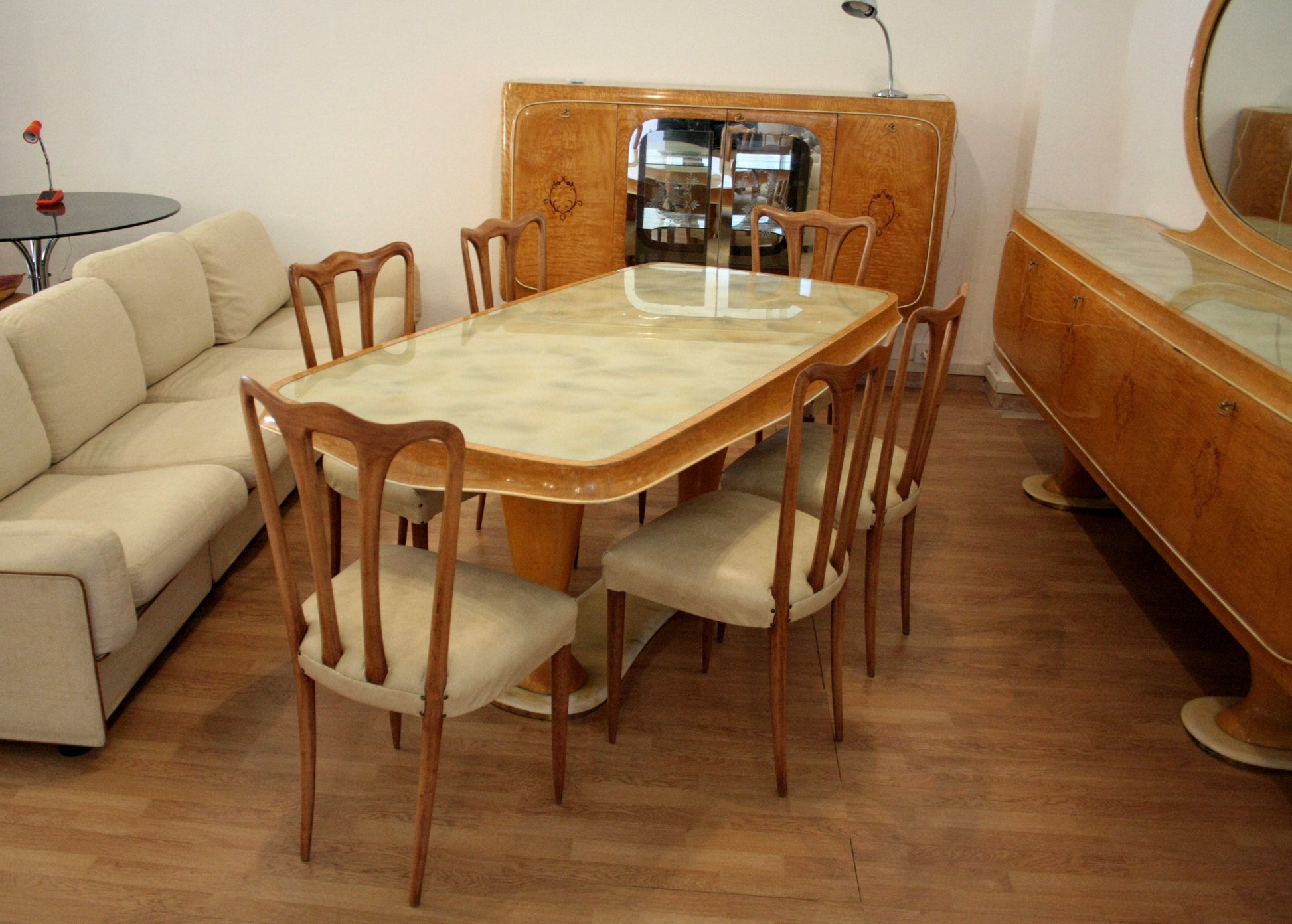 Tavolo da pranzo Mid-Century Moderna Vittorio Dassi con sedie, dario raia antiquariato