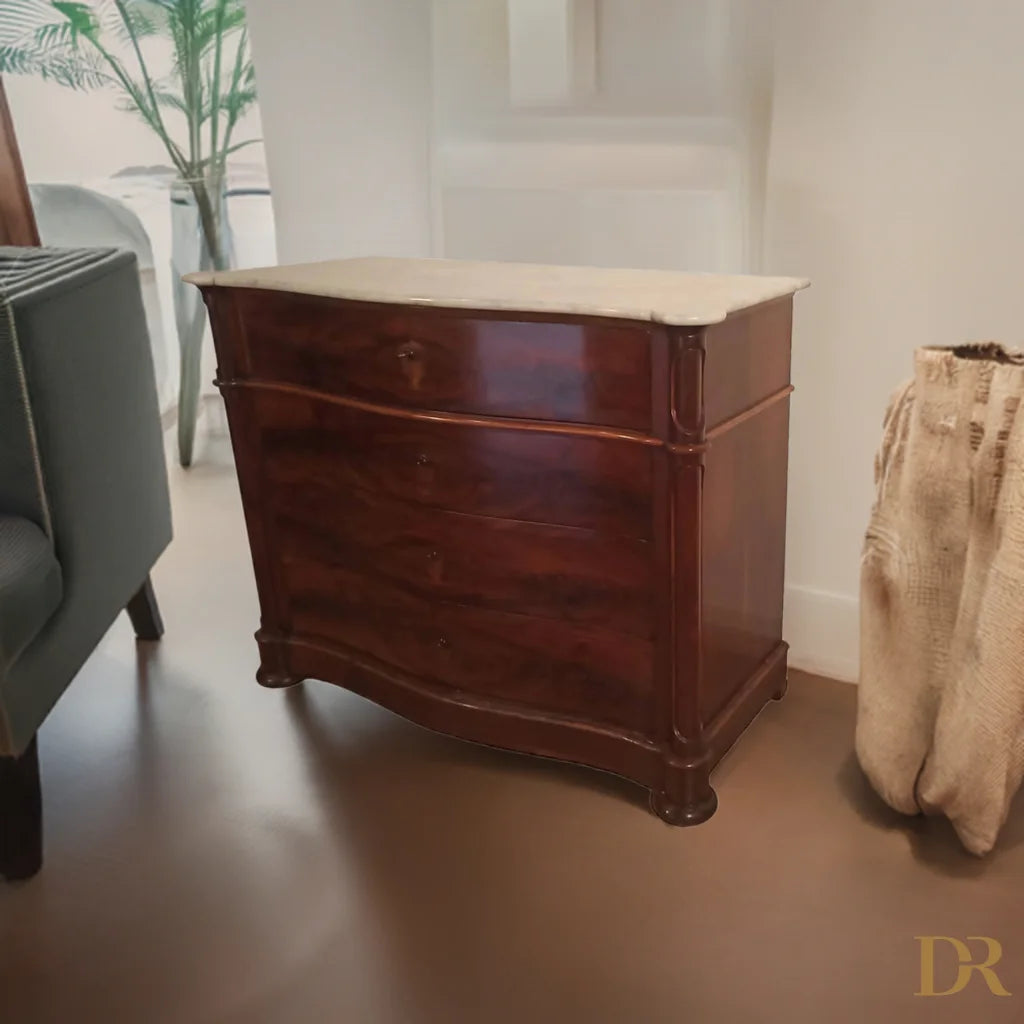 Cassettiera Luigi Filippo in piuma di mogano con ripiano in marmo bianco Carrara