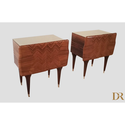 Comodini in varie essenze Anni '50 Mid Century Design Nightstand bedside table Dario Raia Antiquariato Modernariato Vintage anni 50 anni 60 anni 70 Comodini moderni Comodino Comodino a credenza Comodino Art Déco Comodino in legno Comodino in noce Comodino intarsiato Comodino mobiletto Comodino moderno mid-century modern ottone vetro vetro finto marmo