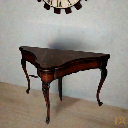 Console tavolo da gioco inglese in legno scuro del XVIII secolo con gambe curve