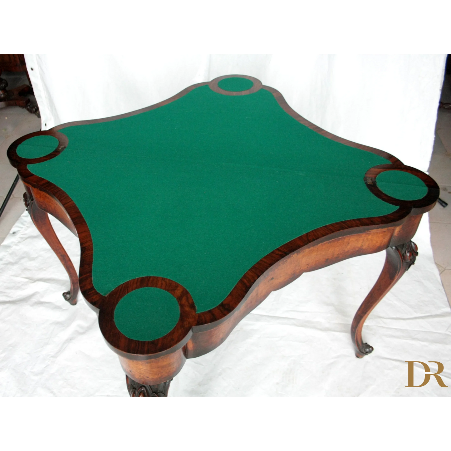 Console tavolo da gioco inglese XVIII secolo con felt verde e gambe ornate in legno