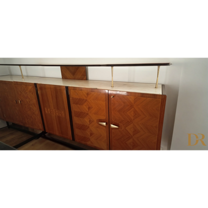 Credenza Mid-century Dassi con panelli geometrici e accenti in ottone per mobile bar