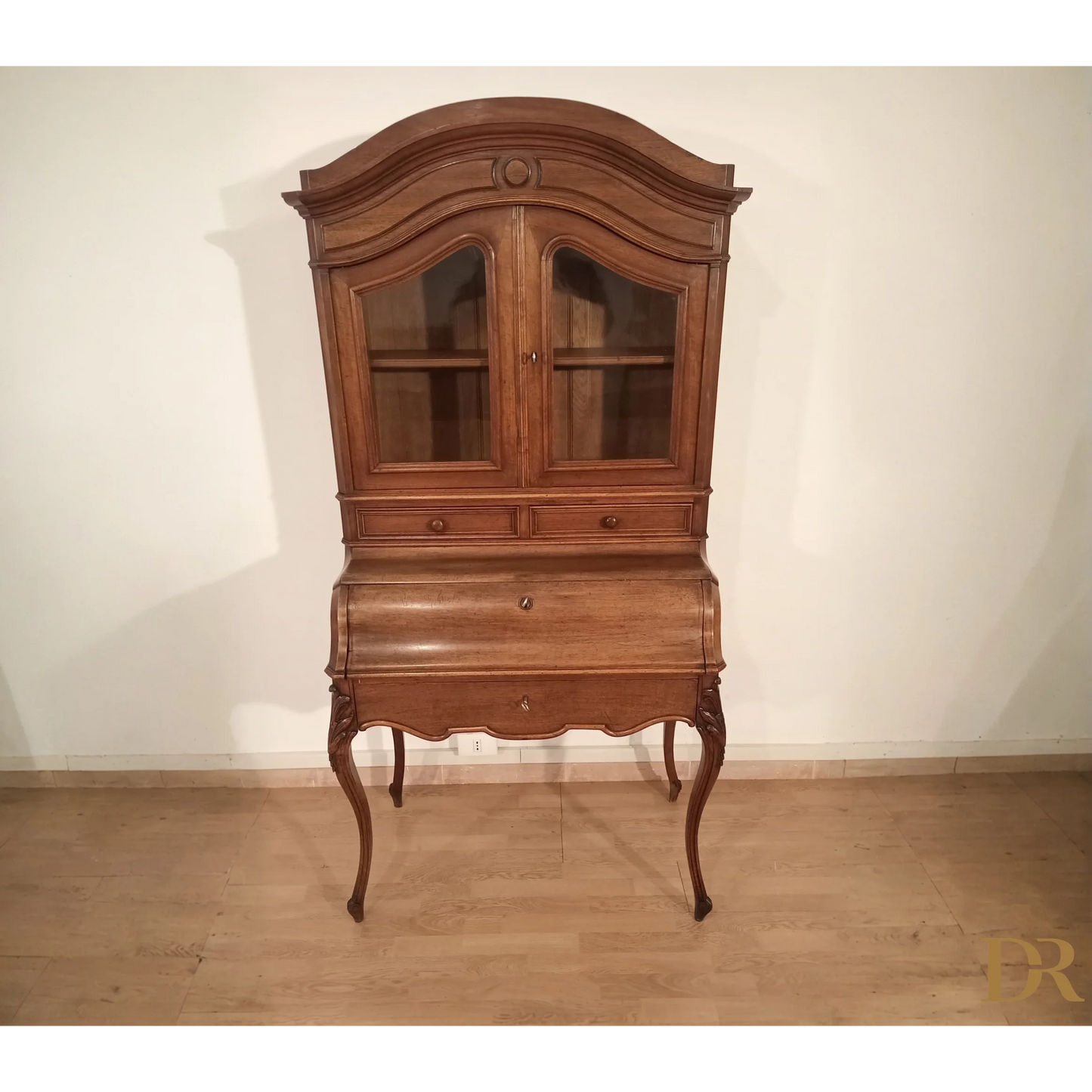 Credenza Scrittoio in rovere massello con gambe curve e vetrina antica