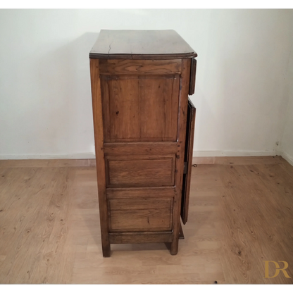 Credenza bassa 1700 in legno di rovere con tre cassetti verticali vintage