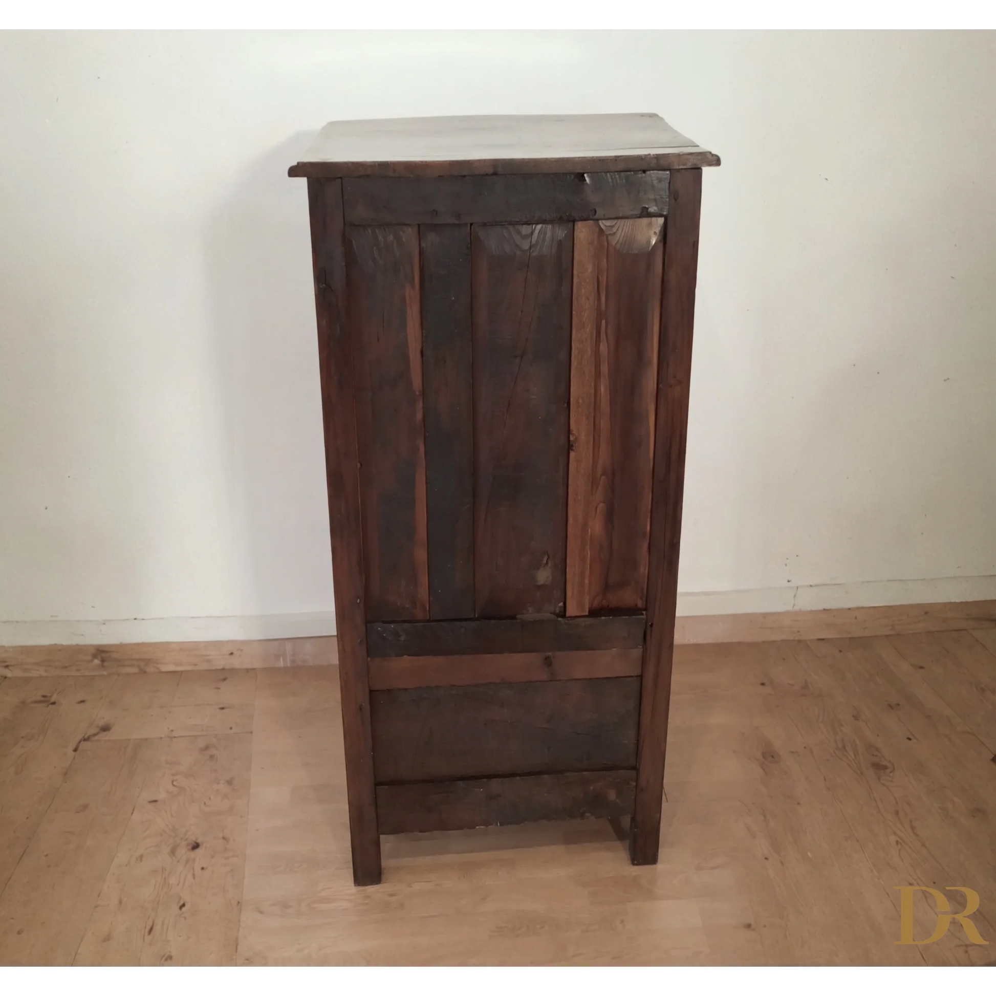 Credenza bassa vintage in legno di rovere con pannelli verticali e cassetto