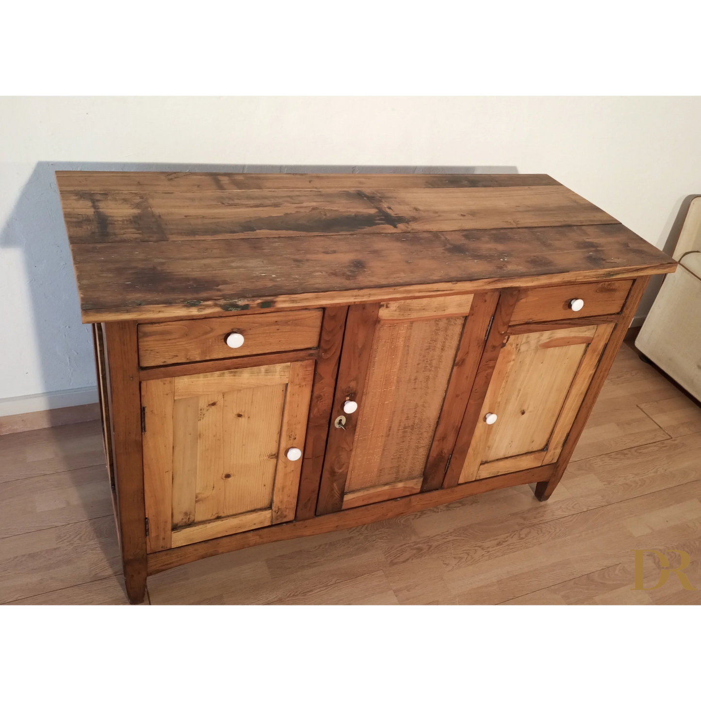 Credenza bassa in pino rustica, Sud Italia, Fine XIX° Secolo