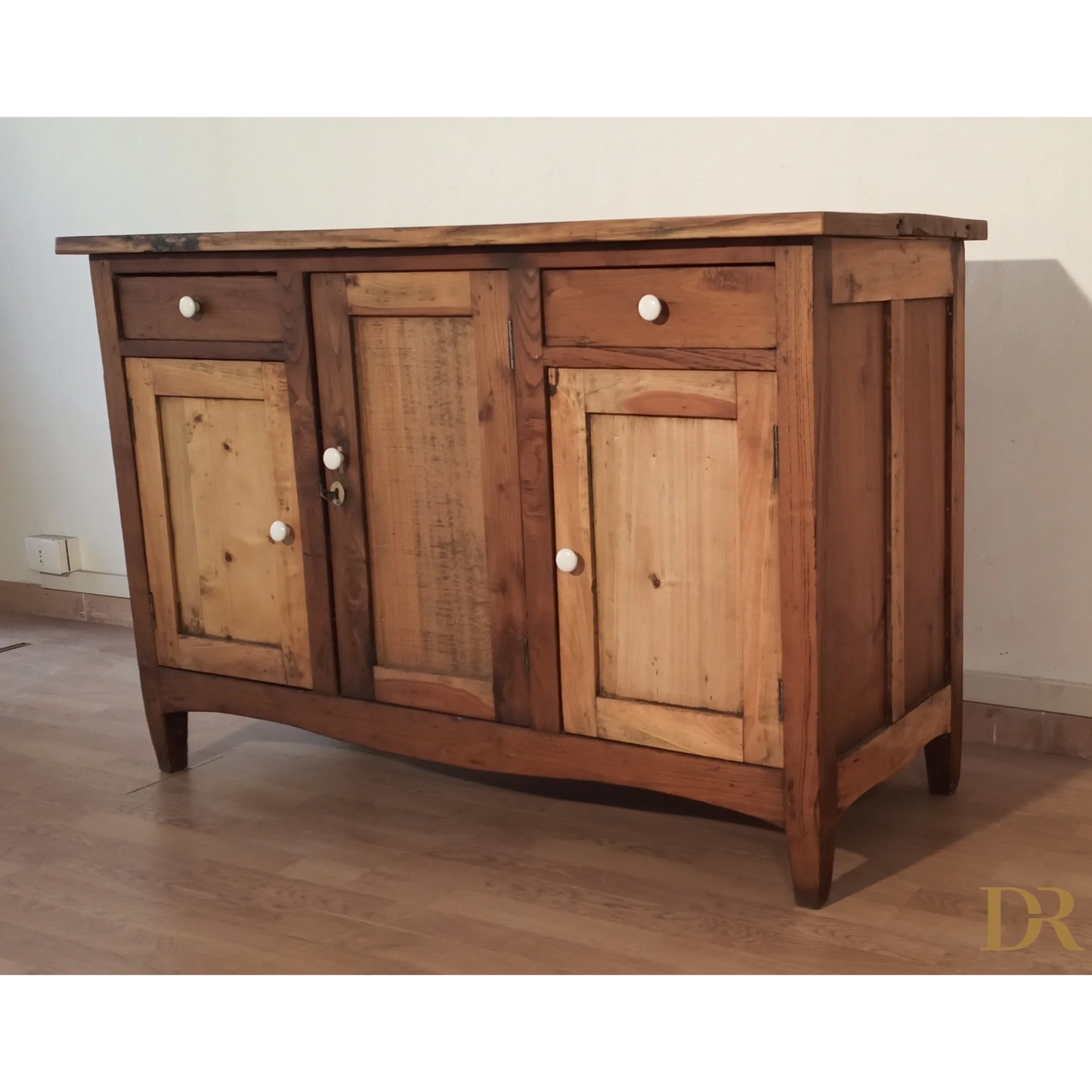 Credenza bassa in pino rustica, Sud Italia, Fine XIX° Secolo