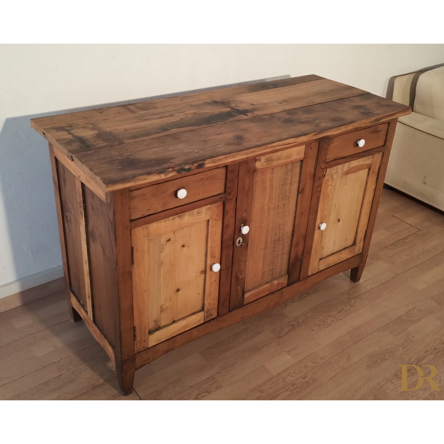 Credenza bassa in pino rustica, Sud Italia, Fine XIX° Secolo