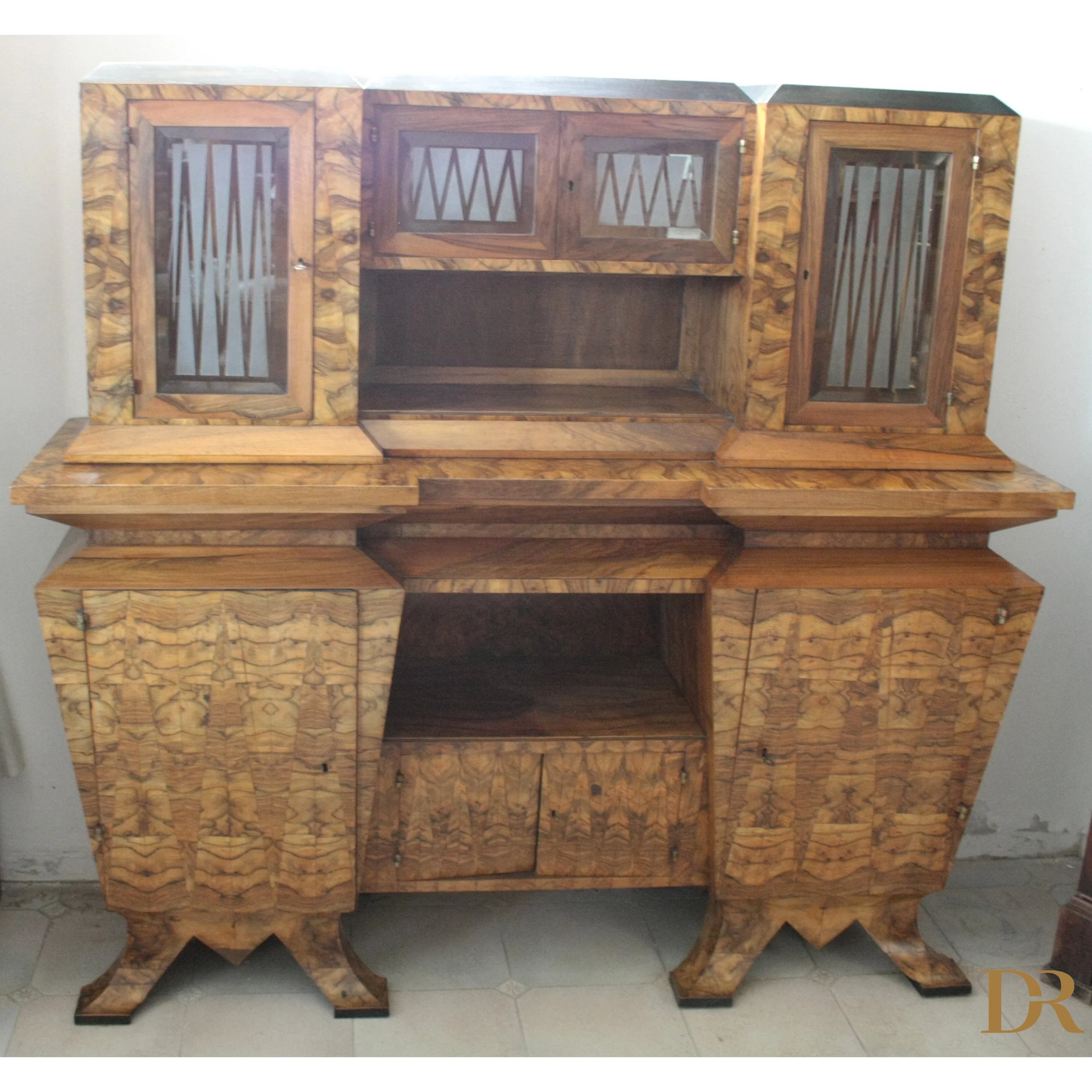 Credenza due corpi Art Decò Italia Roma con mobile in legno e ante di vetro