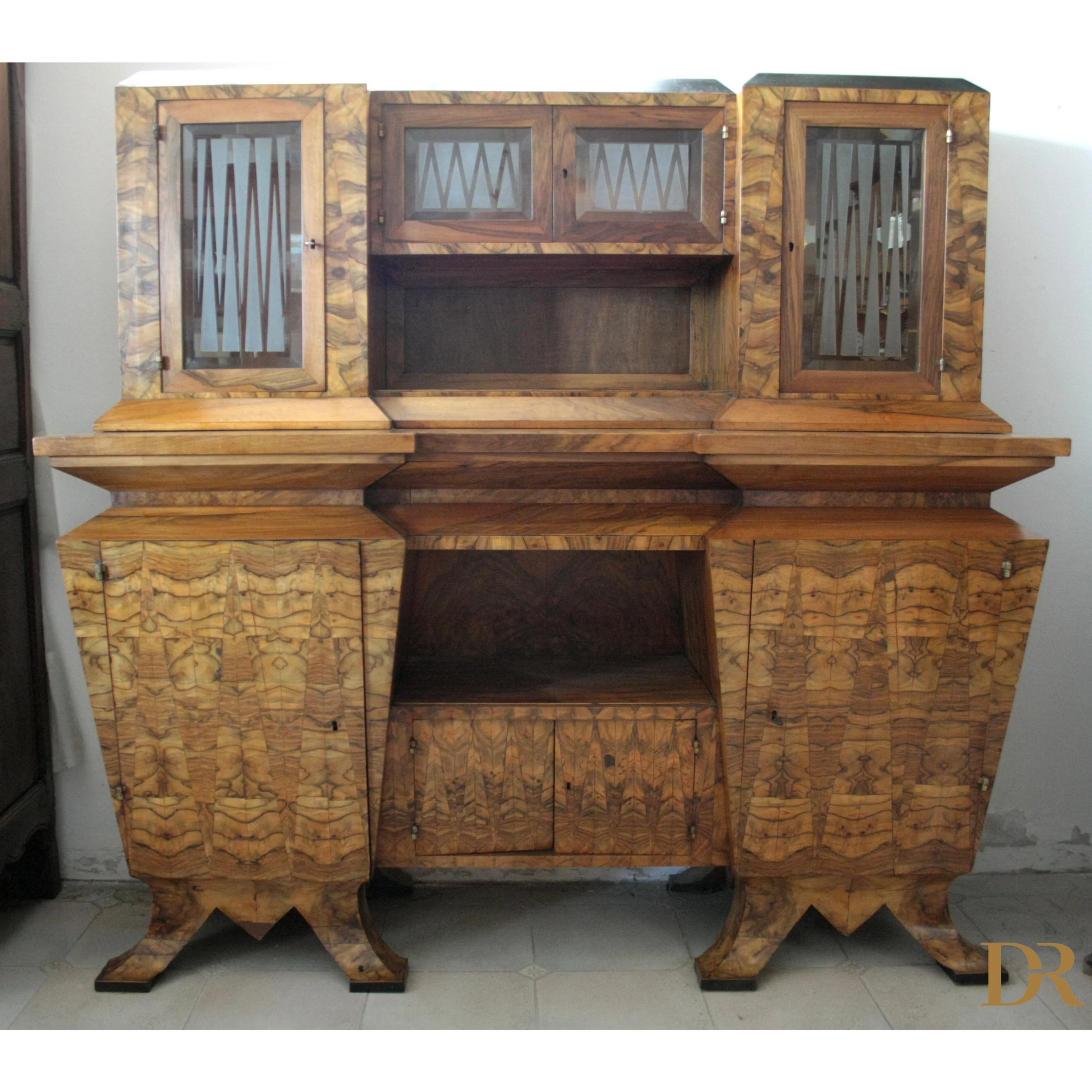 Credenza due corpi Art Decò con ante in vetro, commissionata dal ministro Bottai nel 1933