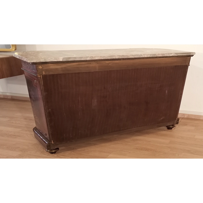 Credenza intarsiata con applicazioni ottone marmo XX secolo varie essenze legno