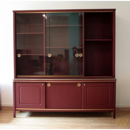 Credenza o libreria Umberto Mascagni in similpelle bordeaux con dimensioni corpo retrò