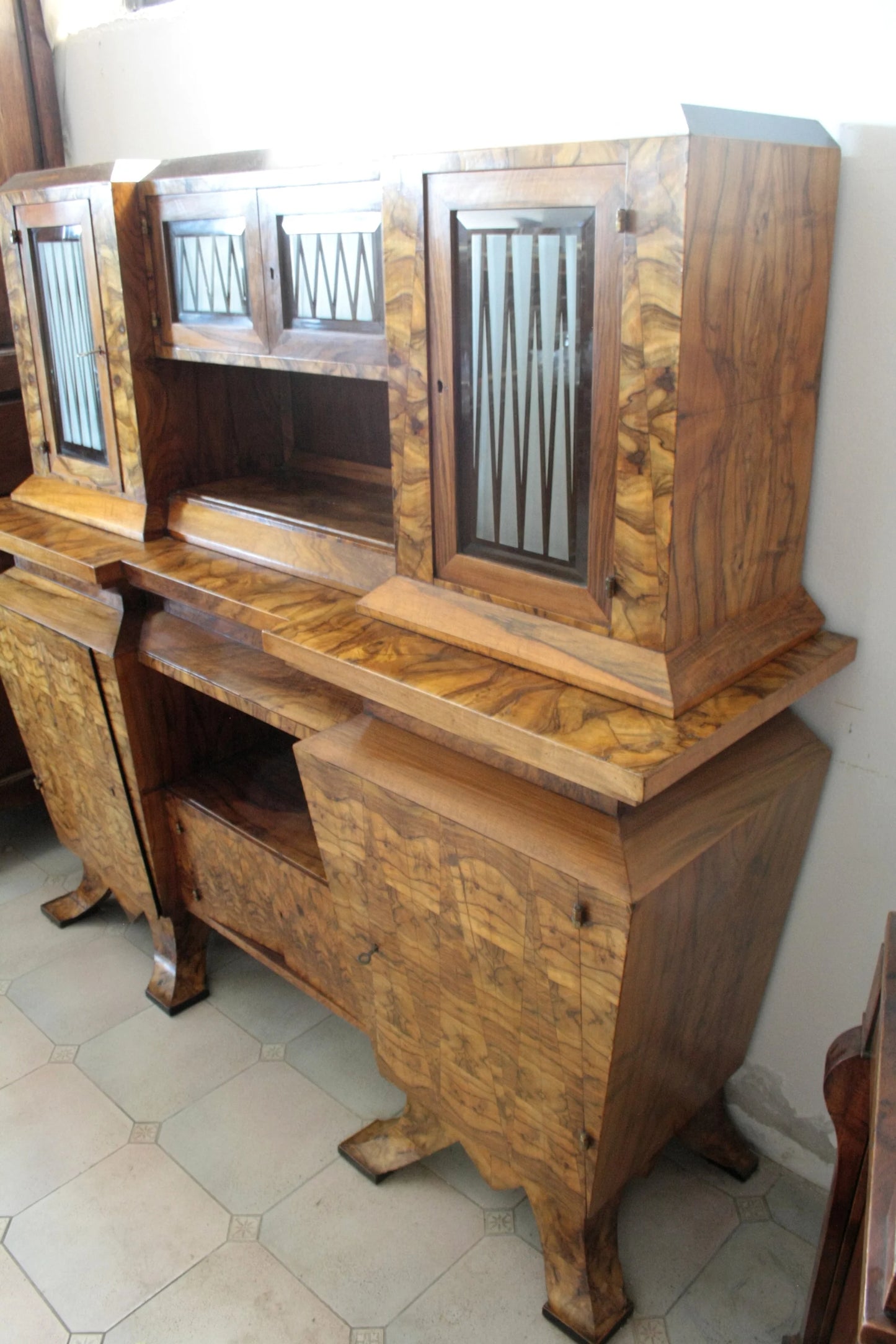 Credenza due corpi art decò in legno e stile decò italia roma realizzata per il ministro bottai nel 1933