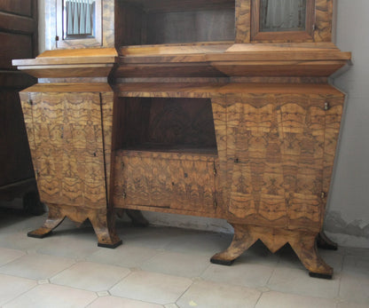Credenza due corpi in legno decorata con motivi geometrici stile decò italia roma realizzata per il ministro Bottai 1933