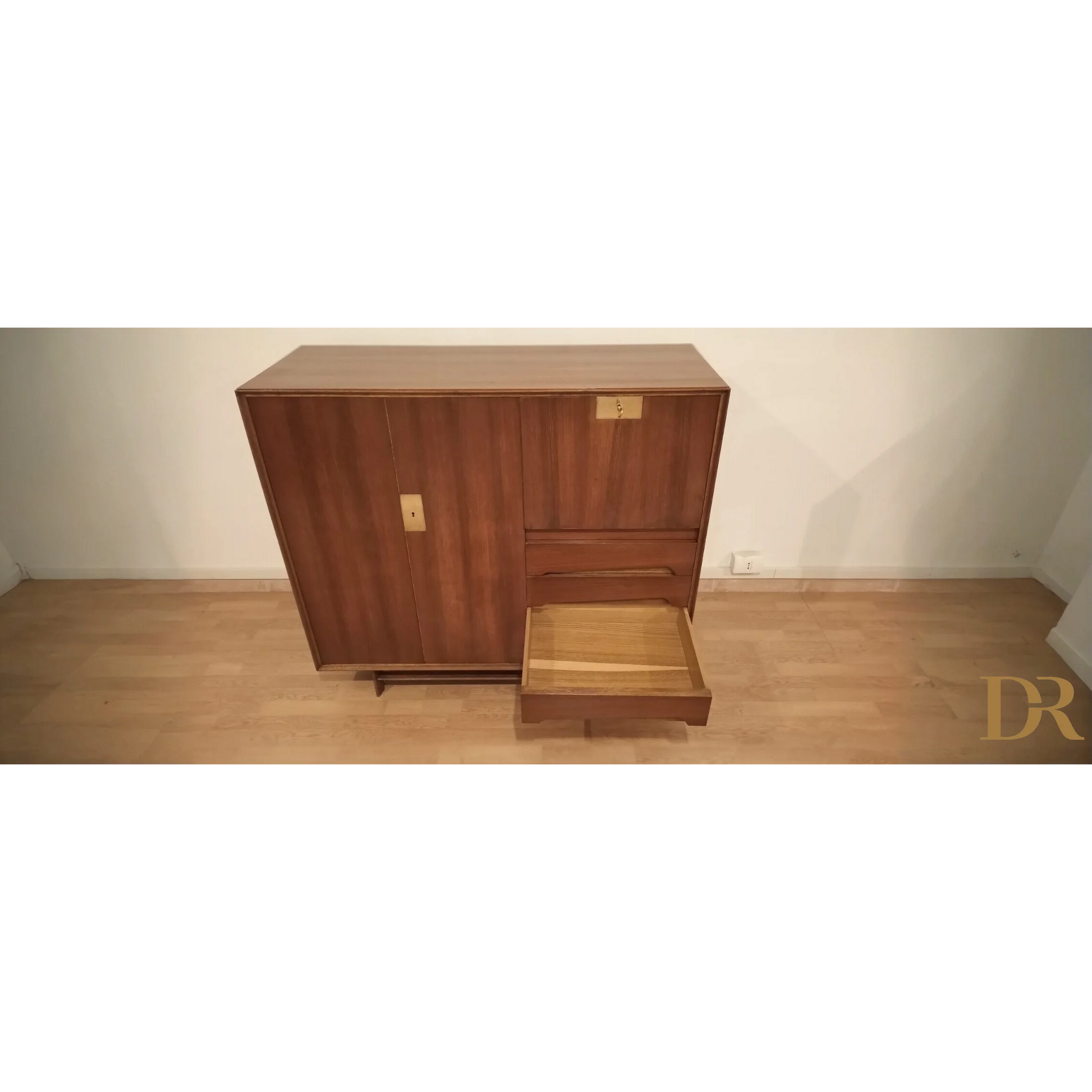 Credenza Edmondo Palutari vintage con corpo in legno e cassetto scorrevole