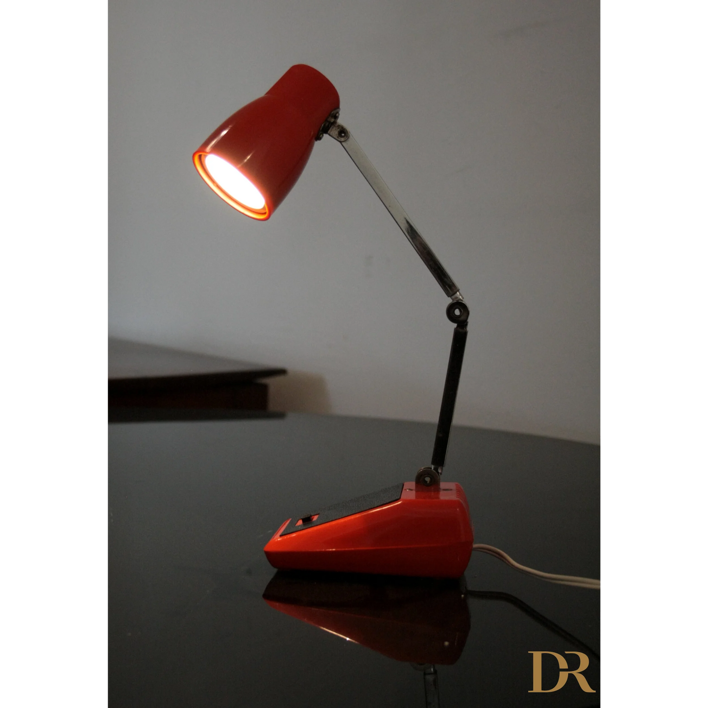 Illuminato lampada da tavolo MG made in Hong Kong, esemplare autentico del 1970