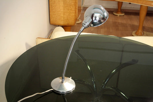 Lampada da tavolo vintage cromata in metallo cromato, perfetta per casa e design italiani