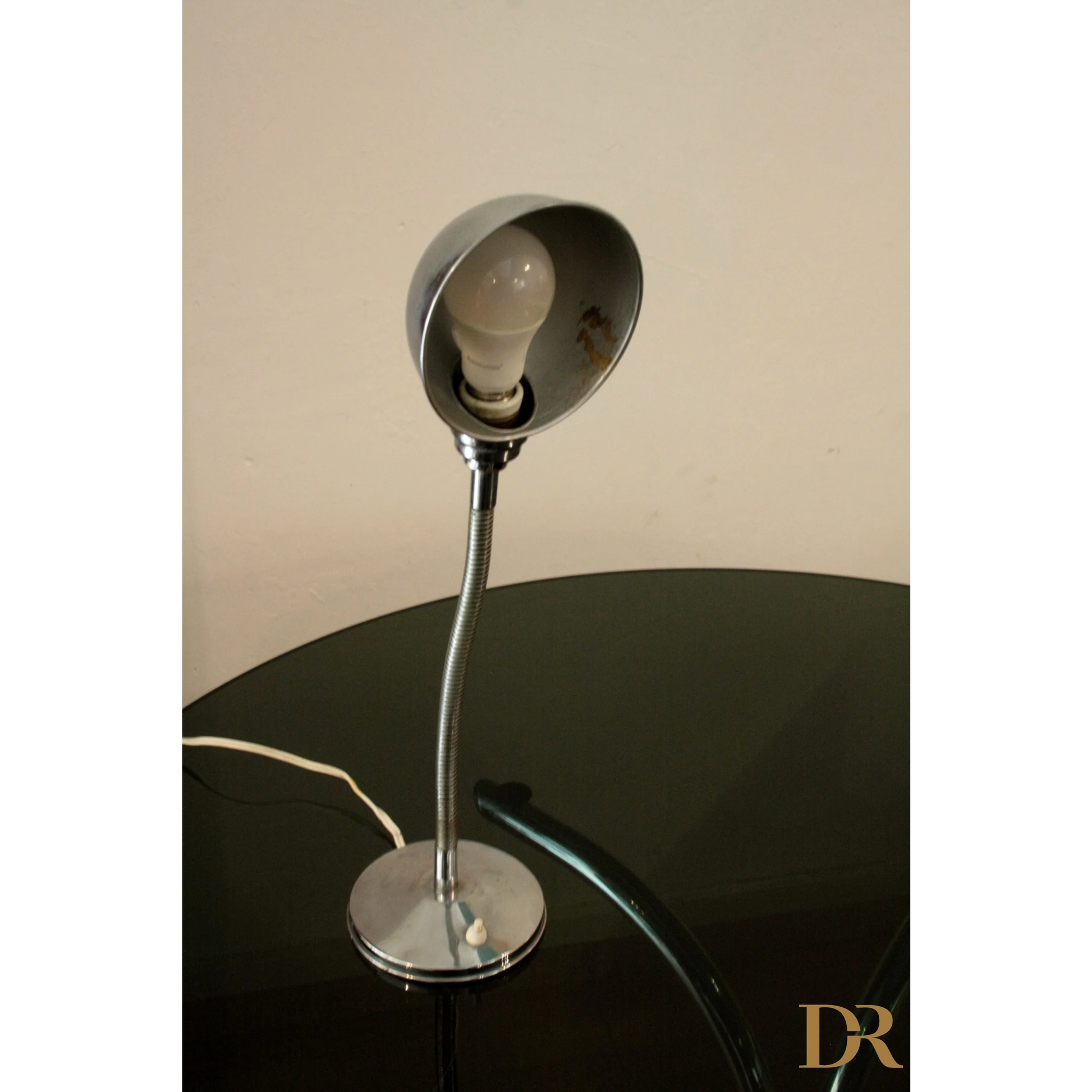 Lampada da tavolo vintage cromata in metallo cromato per casa con design anni 60