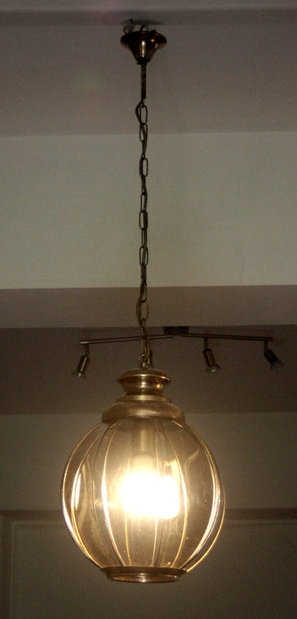 Lampadario in ottone con vetri fumé a spicchi, seconda metà XX secolo