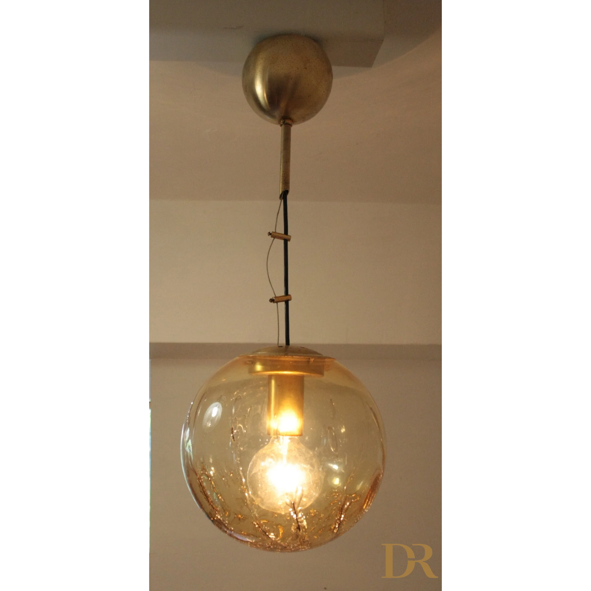 Luminoso lampadario a sospensione di La Murrina in vetro soffiato, design italiano casa