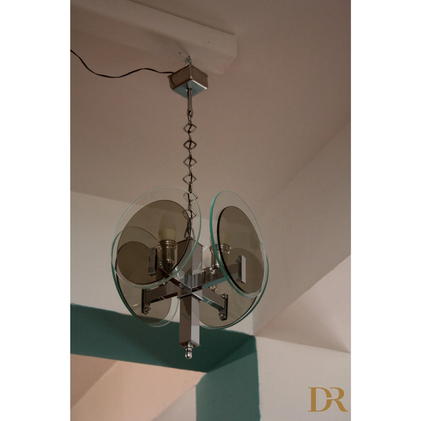 Lampadario vintage art in metallo cromato e vetro, stile anni 70 Italia