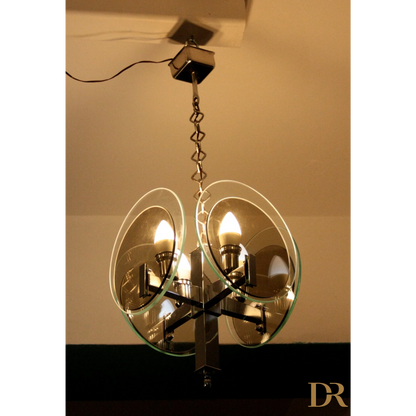 Lampadario vintage art anni 70 in metallo cromato e vetro con dettagli moderni