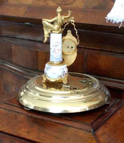 Orologio da tavolo in bronzo e smalti Art Decò XIX secolo, design elegante per casa