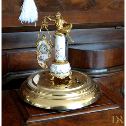 Orologio da tavolo in bronzo e smalti XIX secolo con cherubino dorato, perfetto per casa design