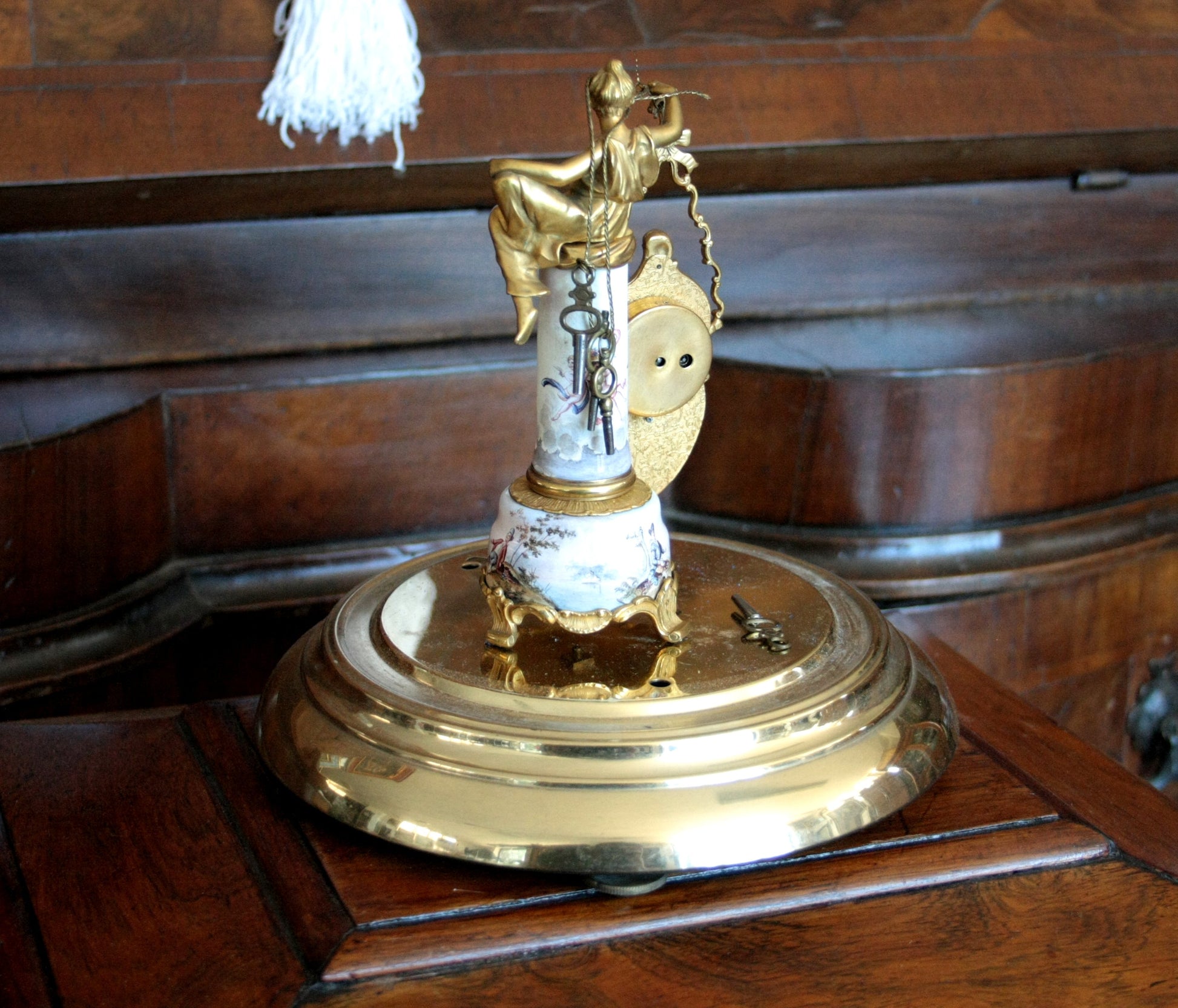 Scatola da toeletta in oro e porcellana decorata in stile Art Decò XIX secolo casa