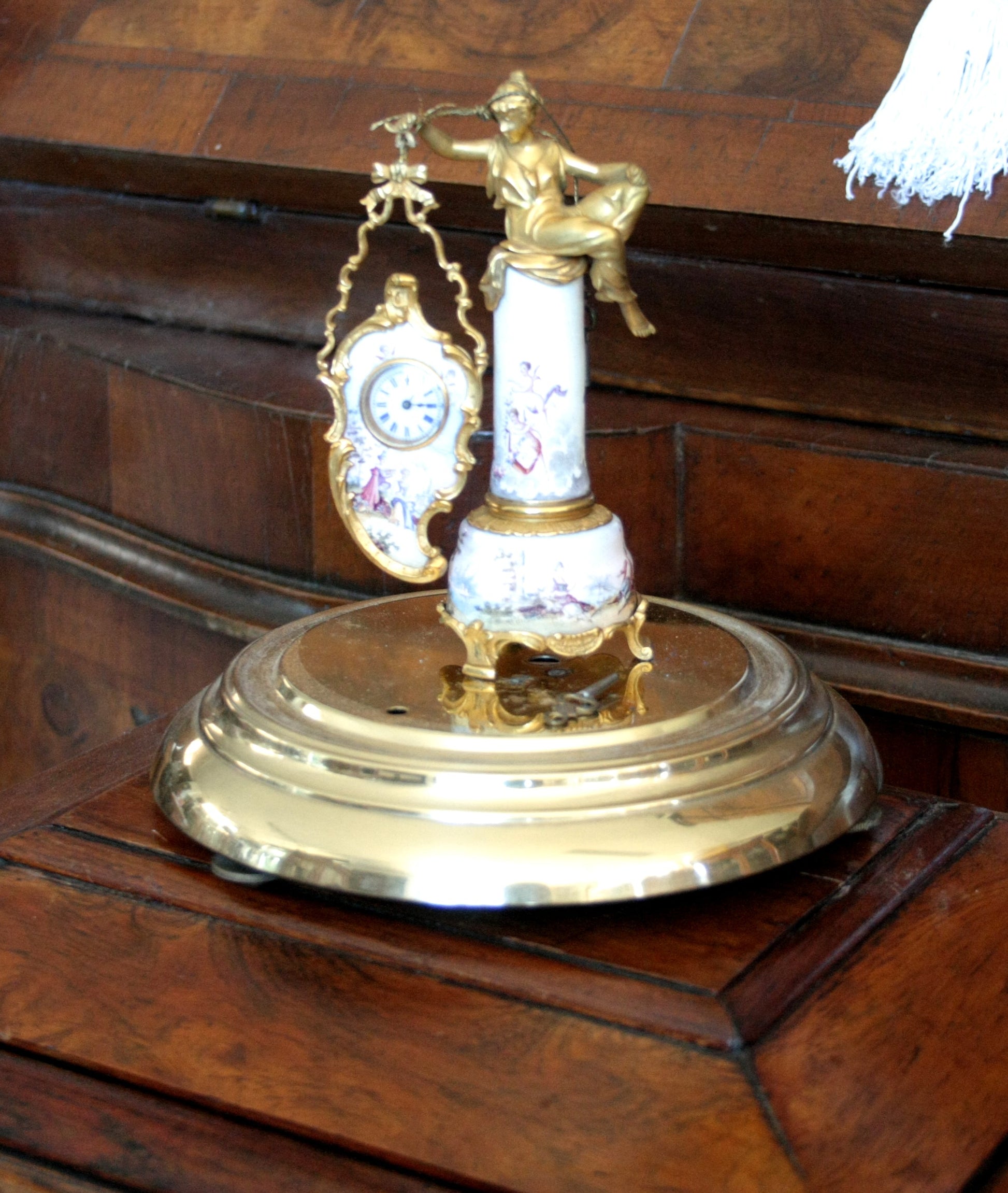 Orologio da tavolo in bronzo e smalti XIX secolo, design art decò per la casa