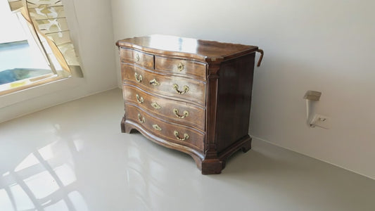 Canterano in noce, XVIII secolo, Spagna