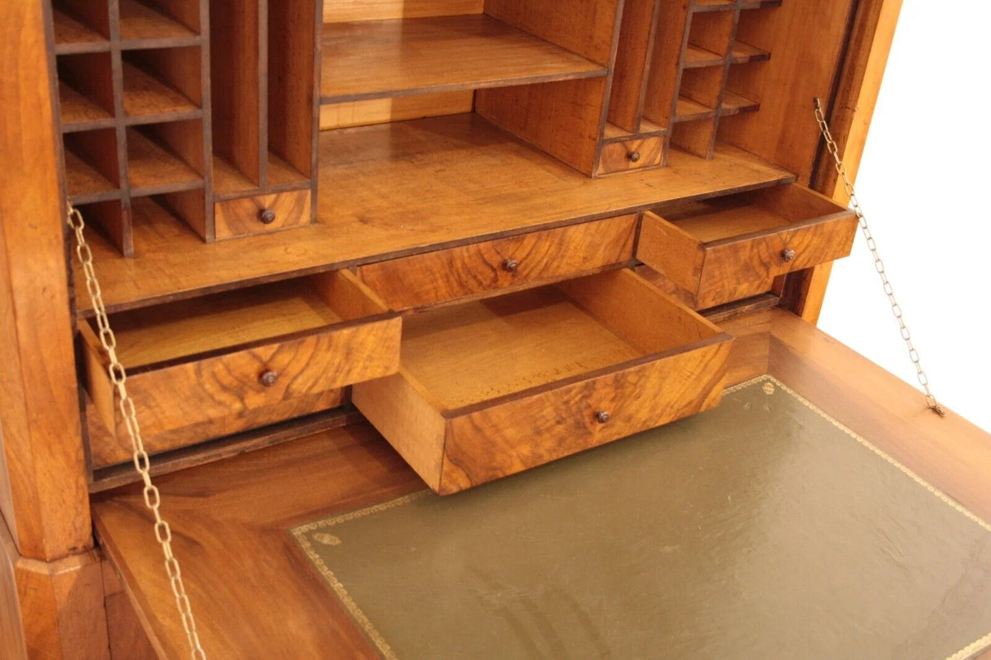 Splendido secretaire umberto in rovere massello con cassetti e pannelli in radica tipico scrittoio credenza umbertino fine ottocento