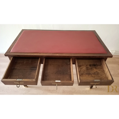 Scrivania Vintage Stile Impero ottocento Noce Piedini in Ottone e Piano Pelle Dario Raia Antiquariato Modernariato Vintage legno massello lucidatura a tampone maniglie ottone Mobile in legno di noce Mobili antichi Mobili nuovi per la casa Mobili per la casa nuova noce originale ottone piano in pelle Scrivania in legno scrivania mid century modern scrivania stile impero tre cassetti