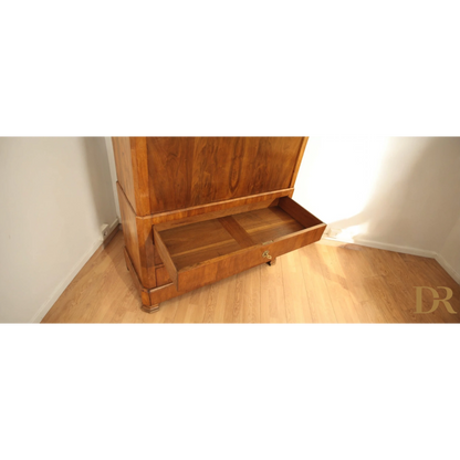 Drawer of splendido Secretaire Umberto with crystal knob and interior compartments