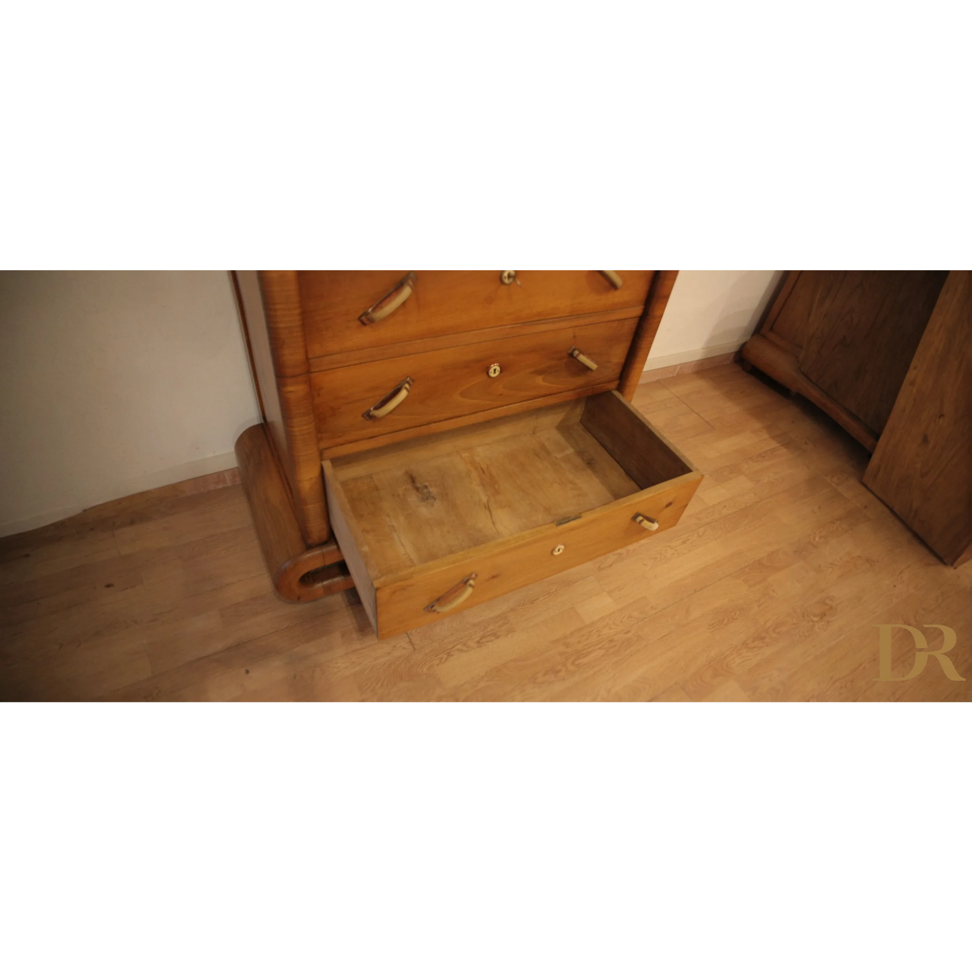 Secretaire in noce Art Decò anni 50, stile mid century modern con cassetto aperto