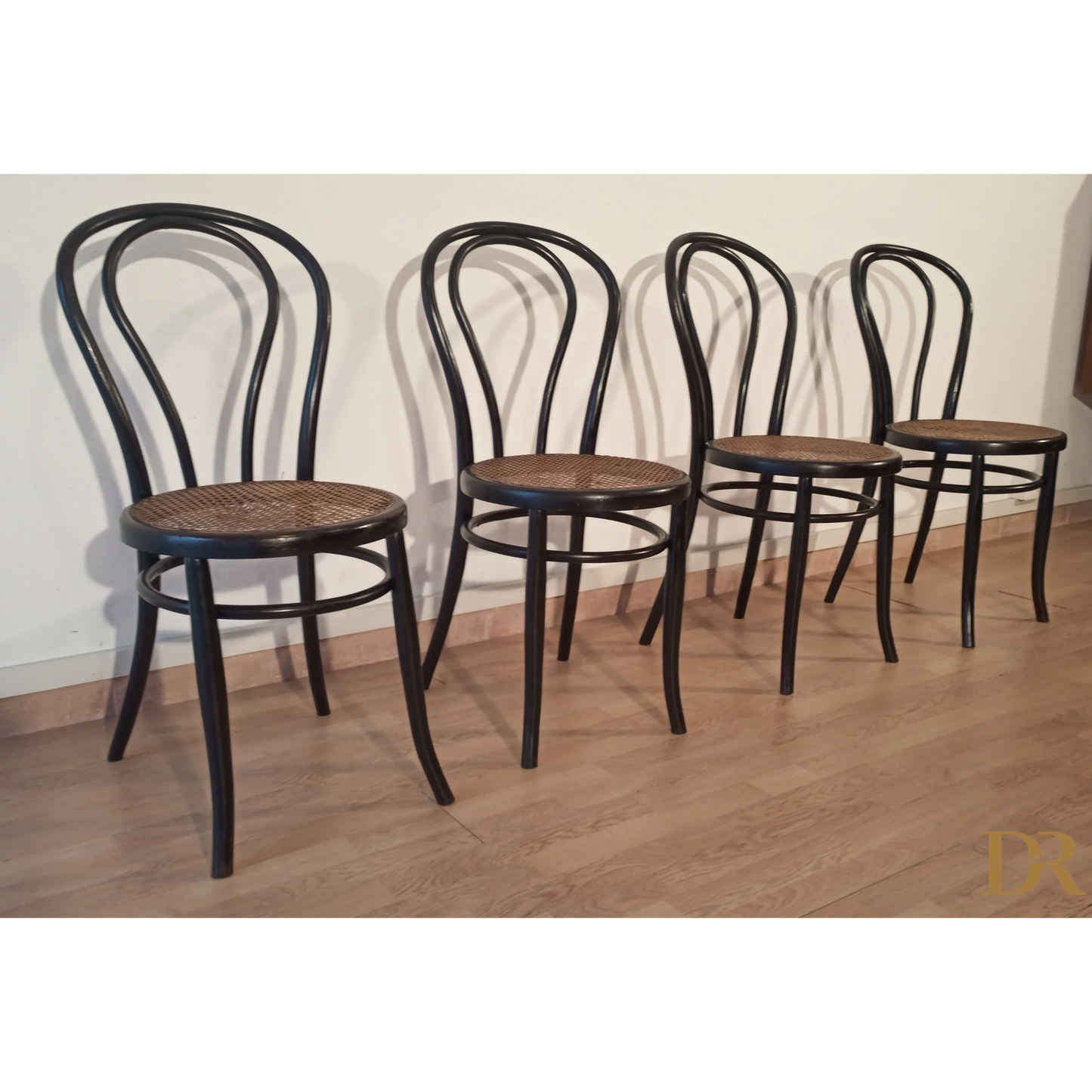 Sedie da pranzo in faggio curvato nello stile di Thonet, Italia, set di 4