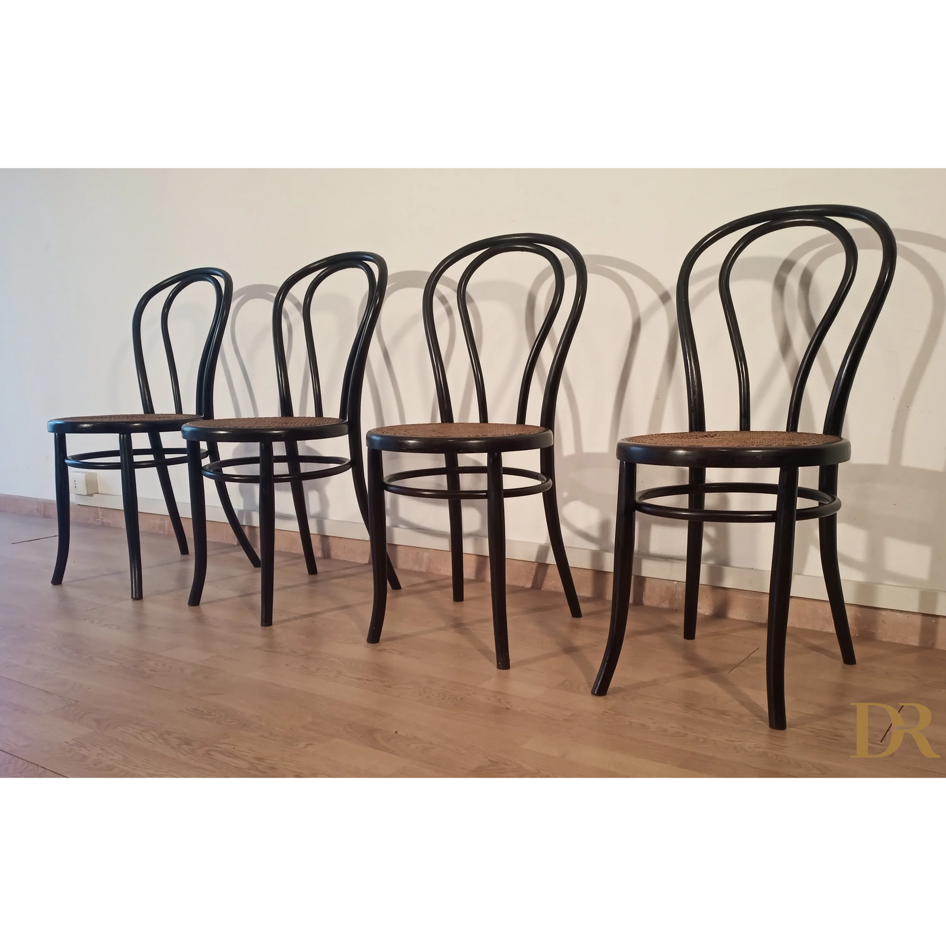 Sedie da pranzo in faggio curvato nello stile di Thonet, Italia, set di 4