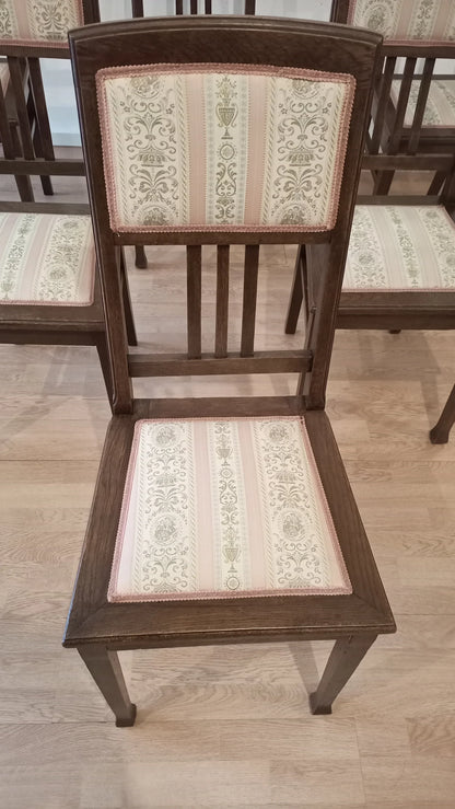 Set di sedie pranzo vintage in rovere massello con rivestimento floreale in stile italiano elegante per salotto