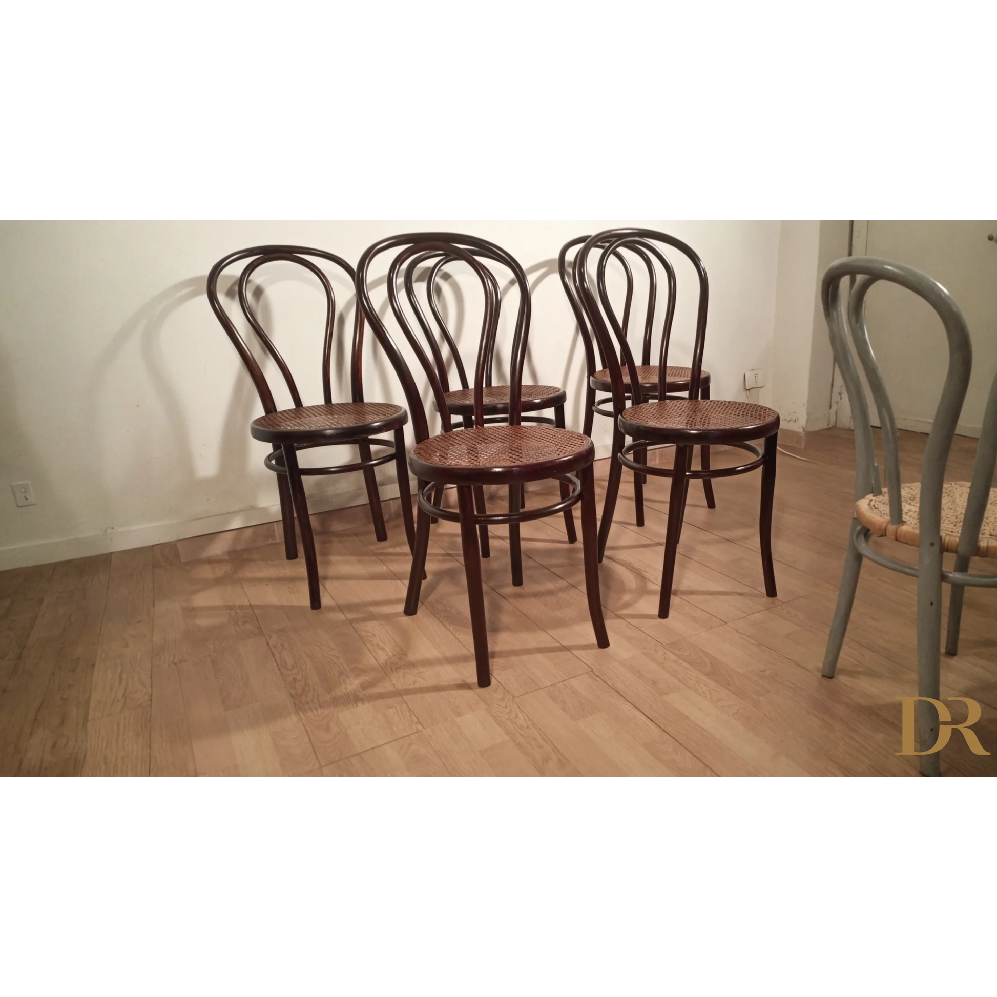 Set di sedie in stile Thonet Drava con schienale curvo e seduta in paglia