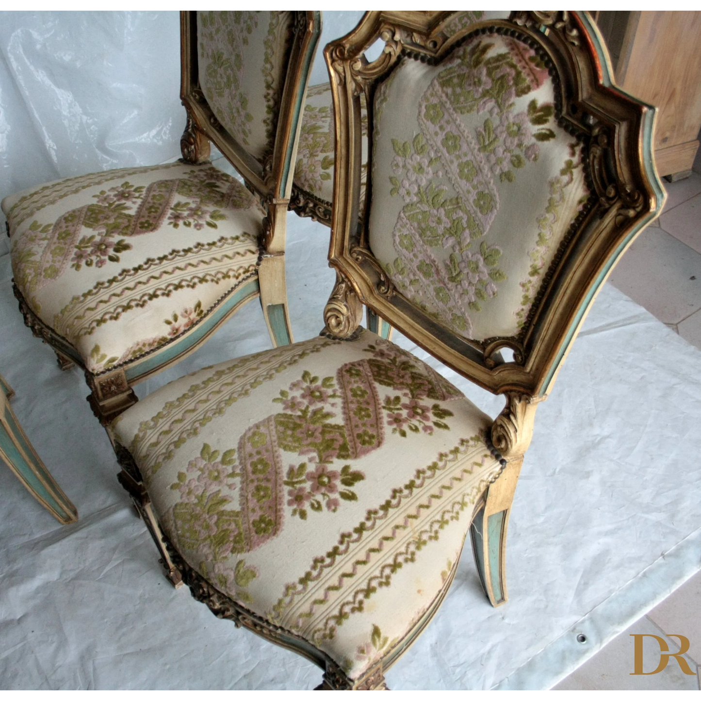 Set 4 sedie Napoleone III seconda metà ottocento francese con ornate tessiture floreali